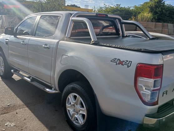 FORD RANGER 3.2 XLT 4X4 CD 20V DIESEL 4P AUTOMÁTICO